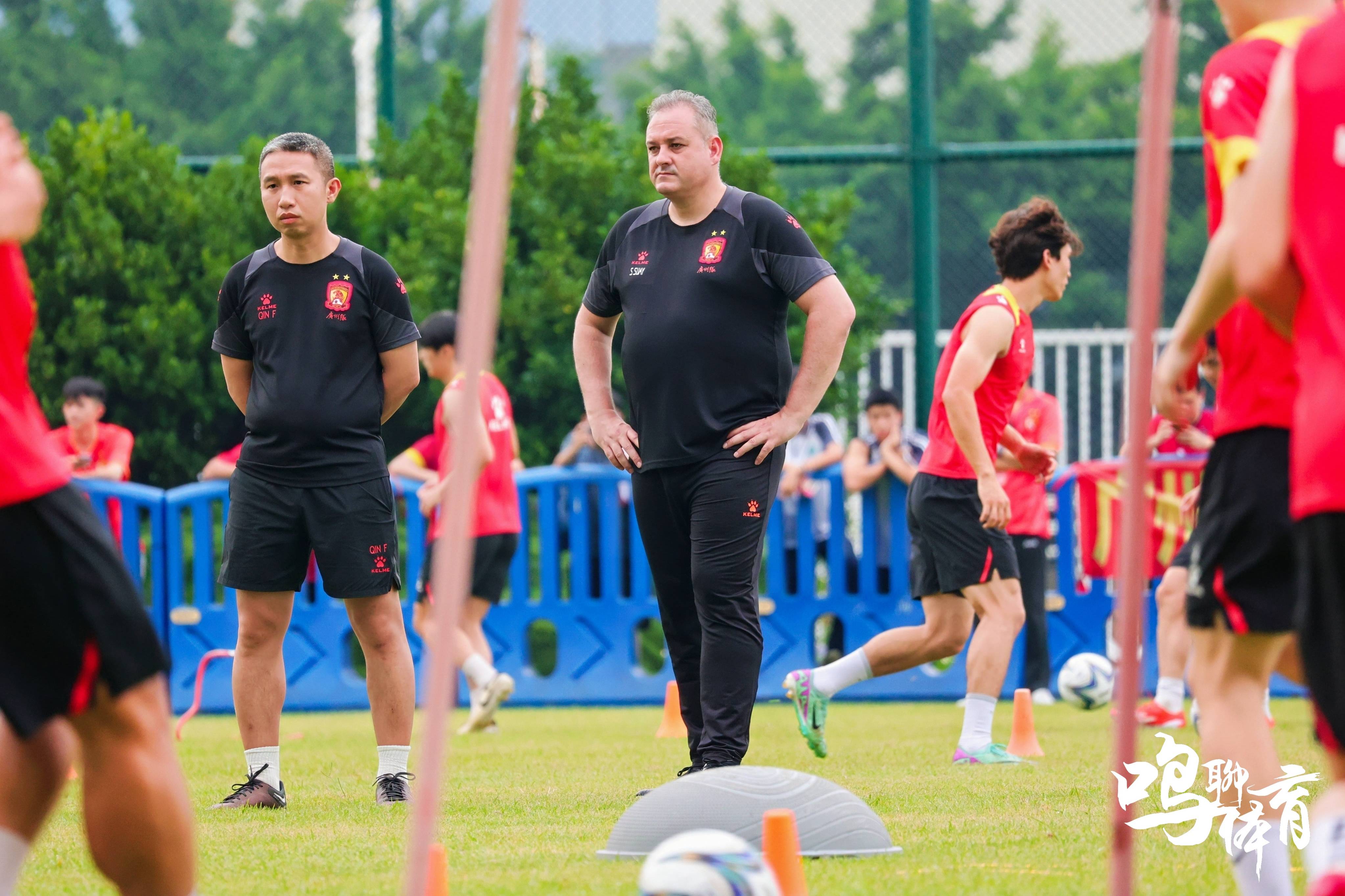 熊猫体育官方网站-哥伦比亚运动员坚持训练，争取好成绩的简单介绍