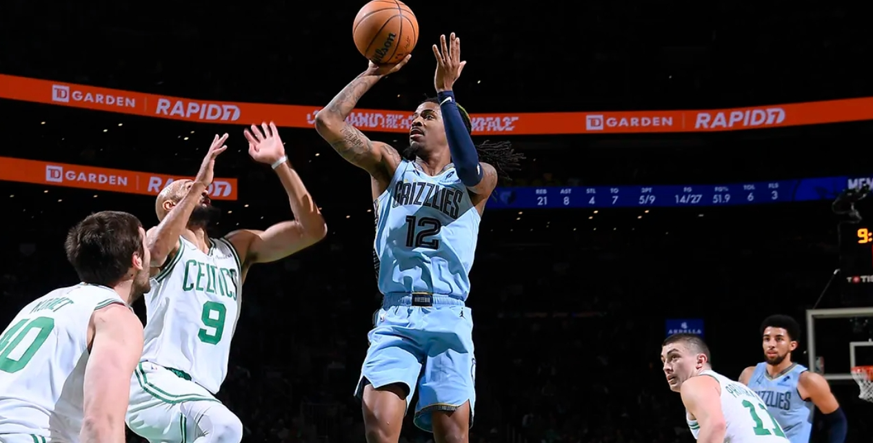 太阳主场击败活塞,重回胜利轨道 太阳主场击败活塞,重回胜利轨道