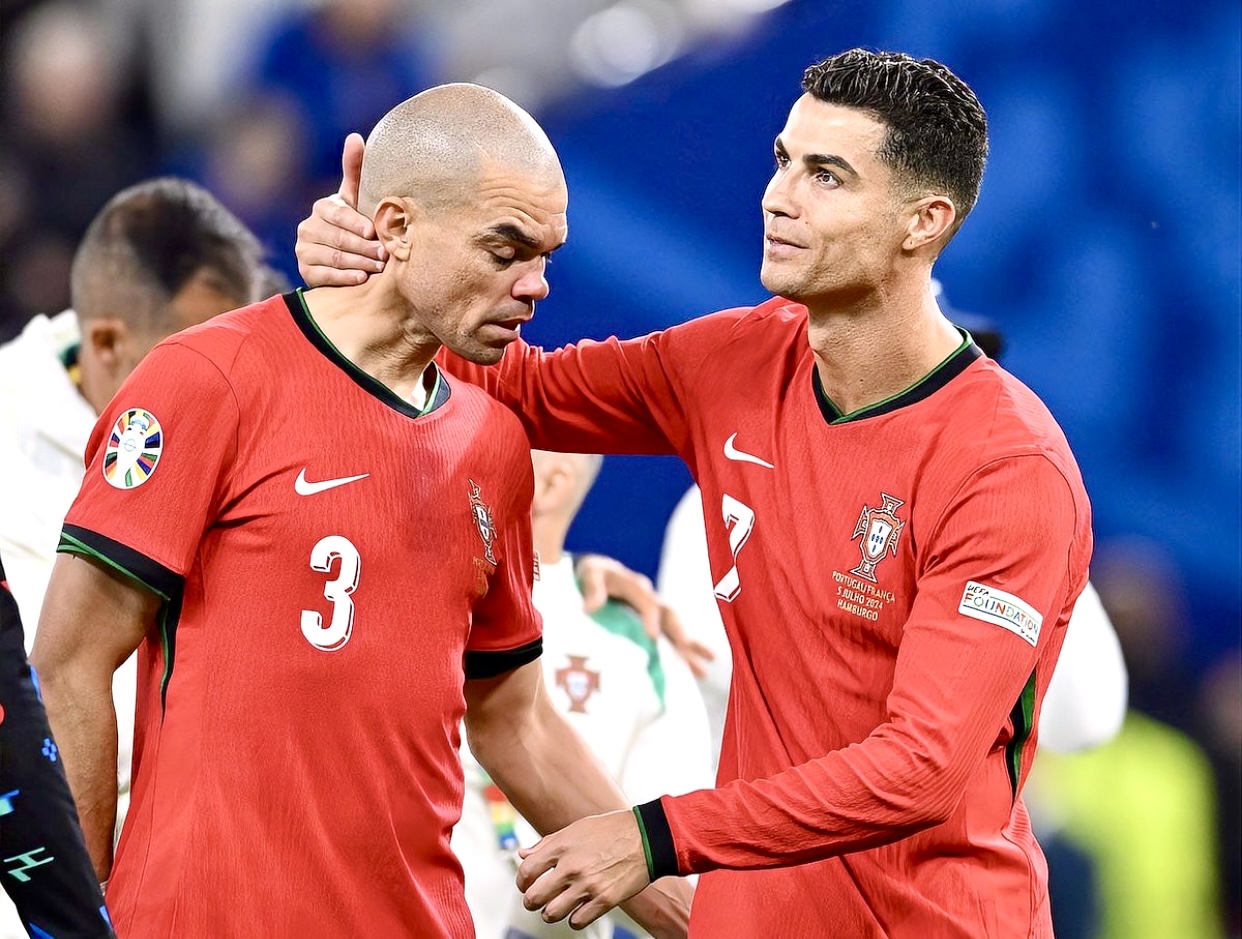 欧洲杯历史性一役，强队被淘汰惊呆了全世界